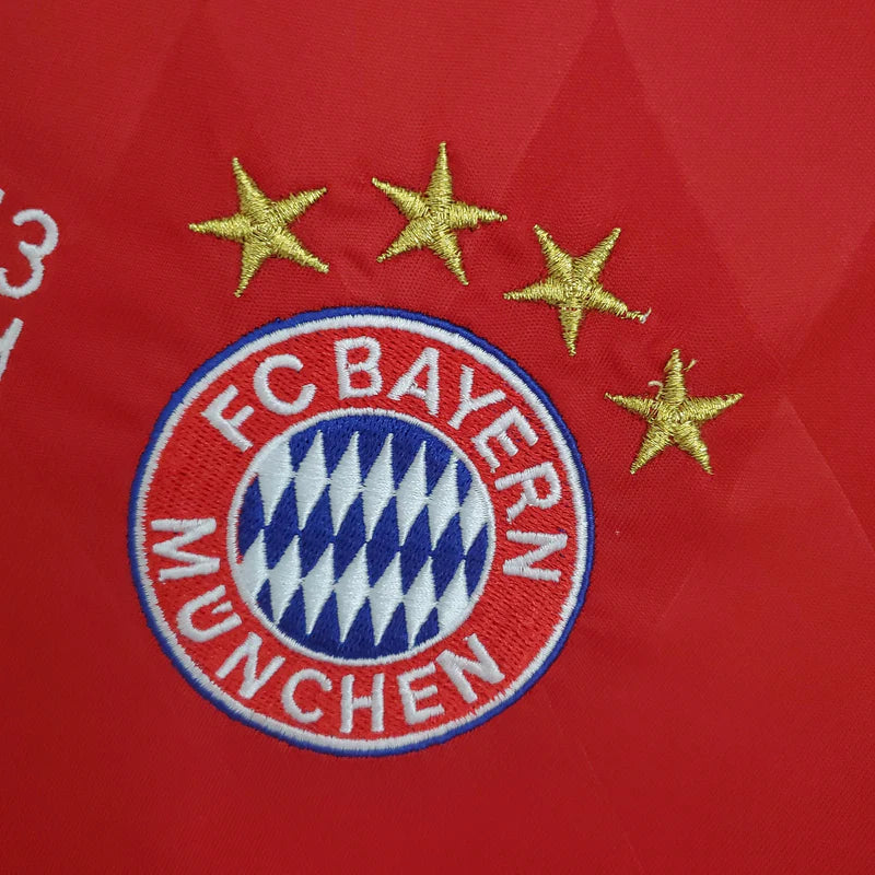 Camisola Retrô Bayern de Munique 2013/14 Home Champions League Edition